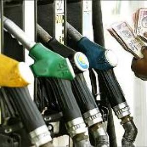 IOC loses Rs 74 cr/day on fuel sale